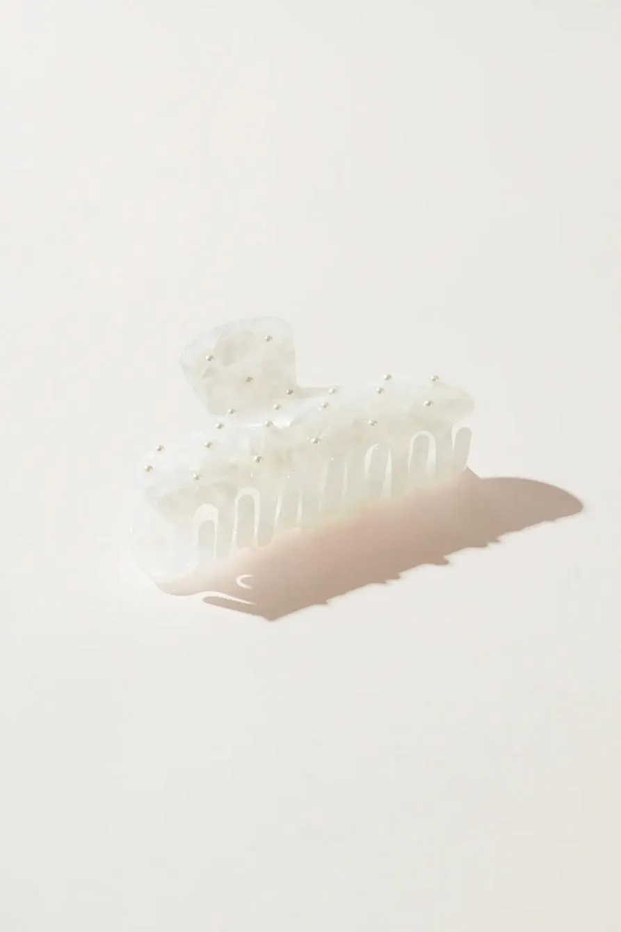 pearl quilted claw clip