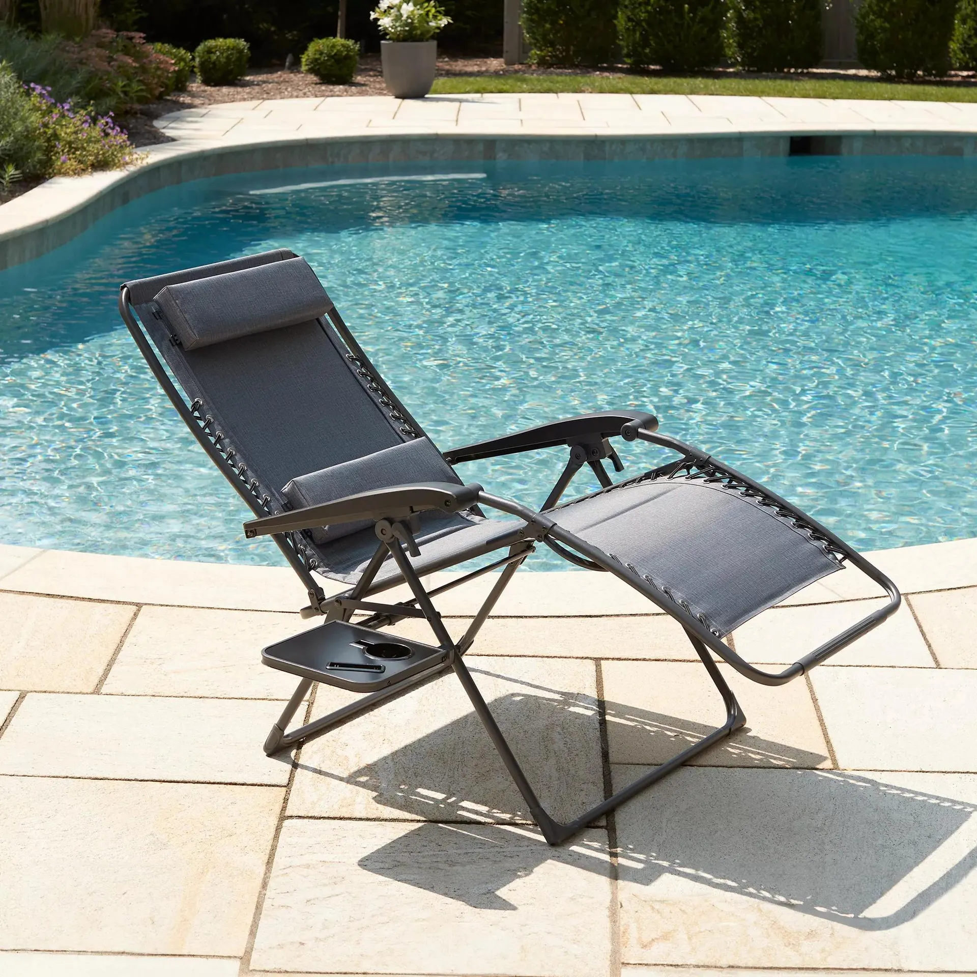 Berkley Jenson Deluxe Zero Gravity Chair