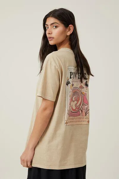The Oversized Graphic Tee