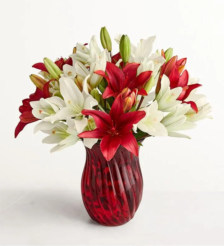 Holiday Lily Bouquet™