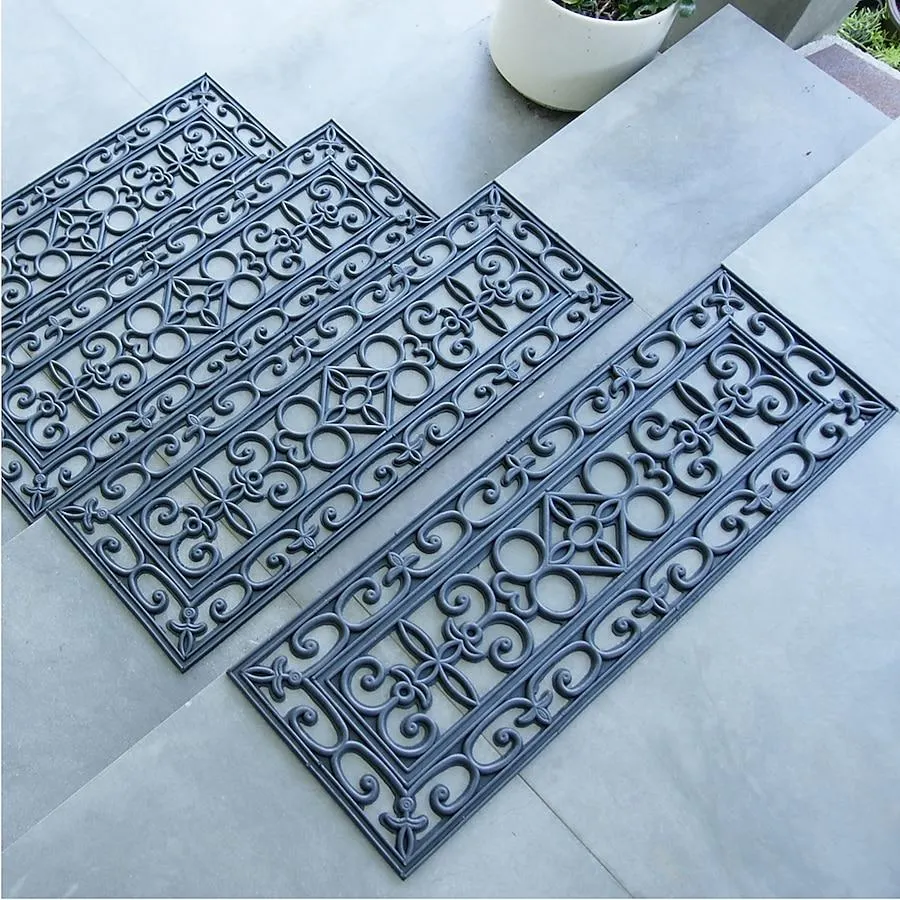 Rubber-Cal Regal Black Rectangular Indoor/Outdoor Stair tread rug 6