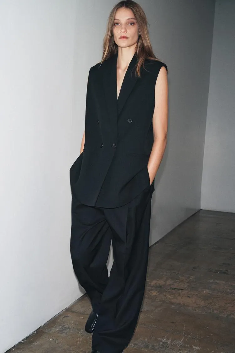 ZW COLLECTION OVERSIZED DOUBLE-BREASTED VEST