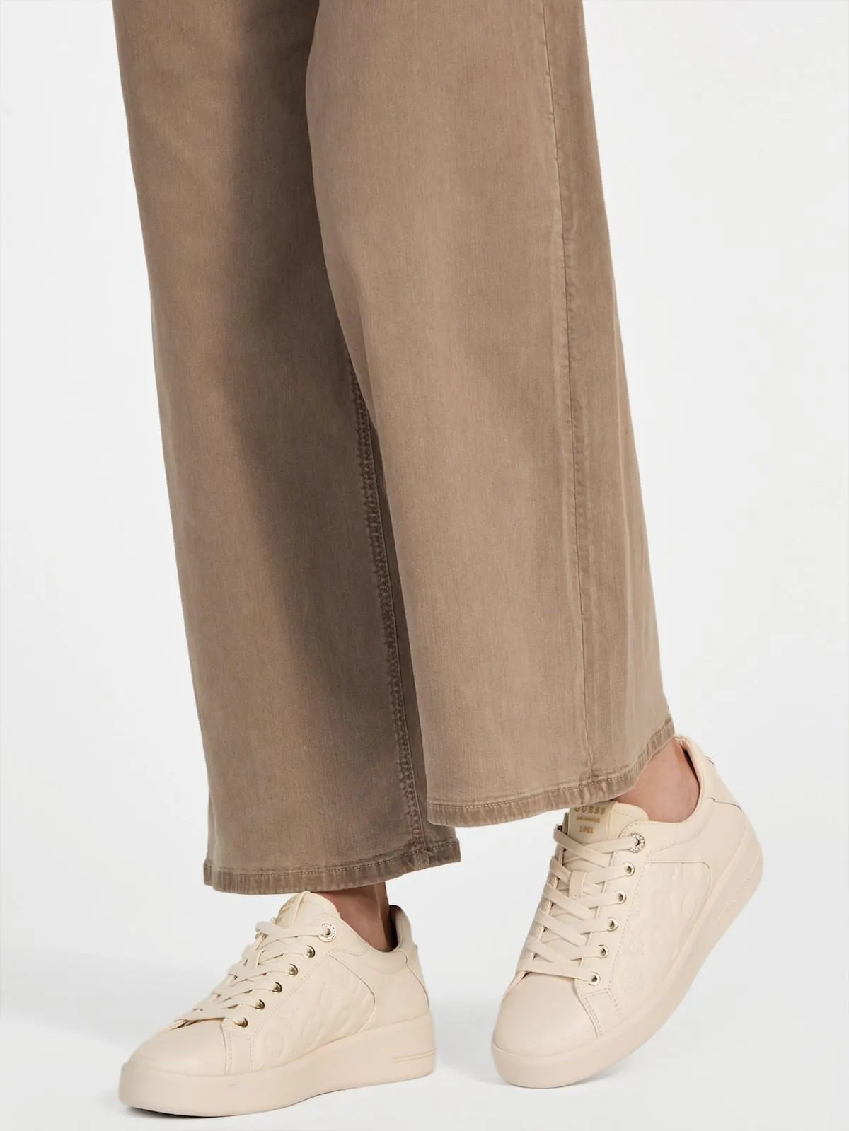 Ronii Debossed Peony Low-Top Sneakers