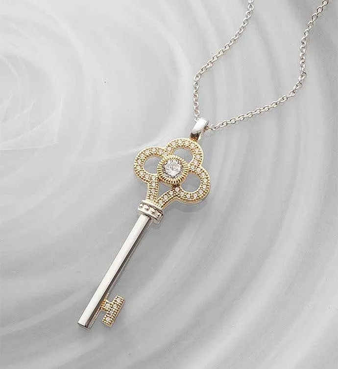 Crislu Key Pendant with Jewelry Box