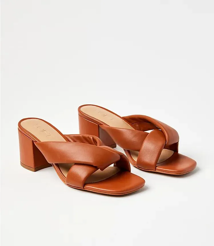 Puffed Twist Leather Mules