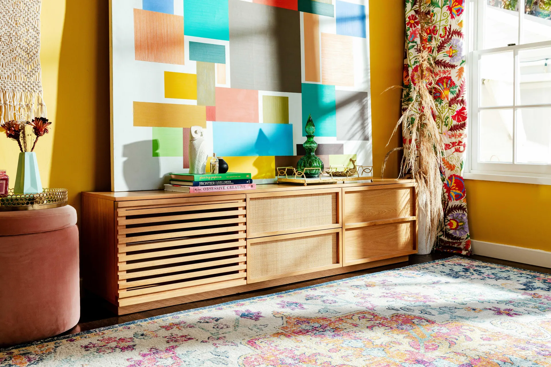 Lois Media Console