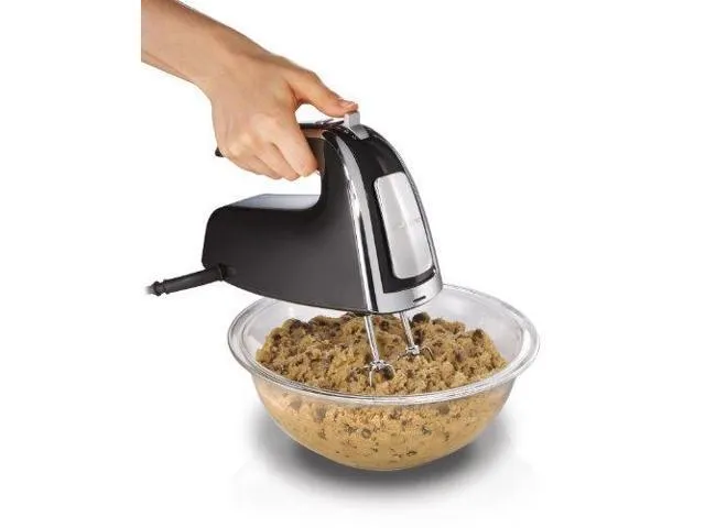 Hamilton Beach 62620 6 Speed Hand Mixer with Snap-On Case Black