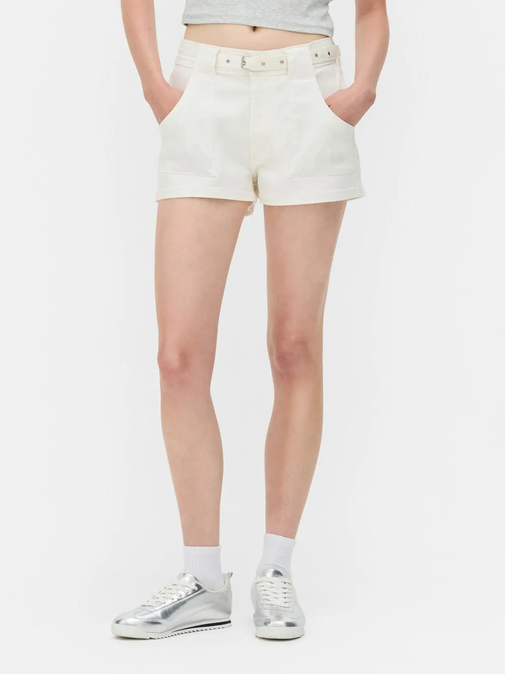 Relaxed Fit Shorts With Belt