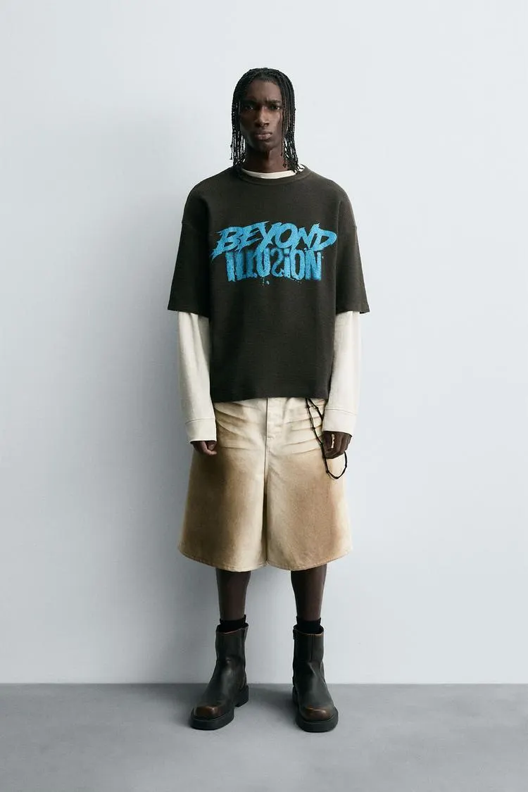 CONTRAST PRINT KNIT T-SHIRT