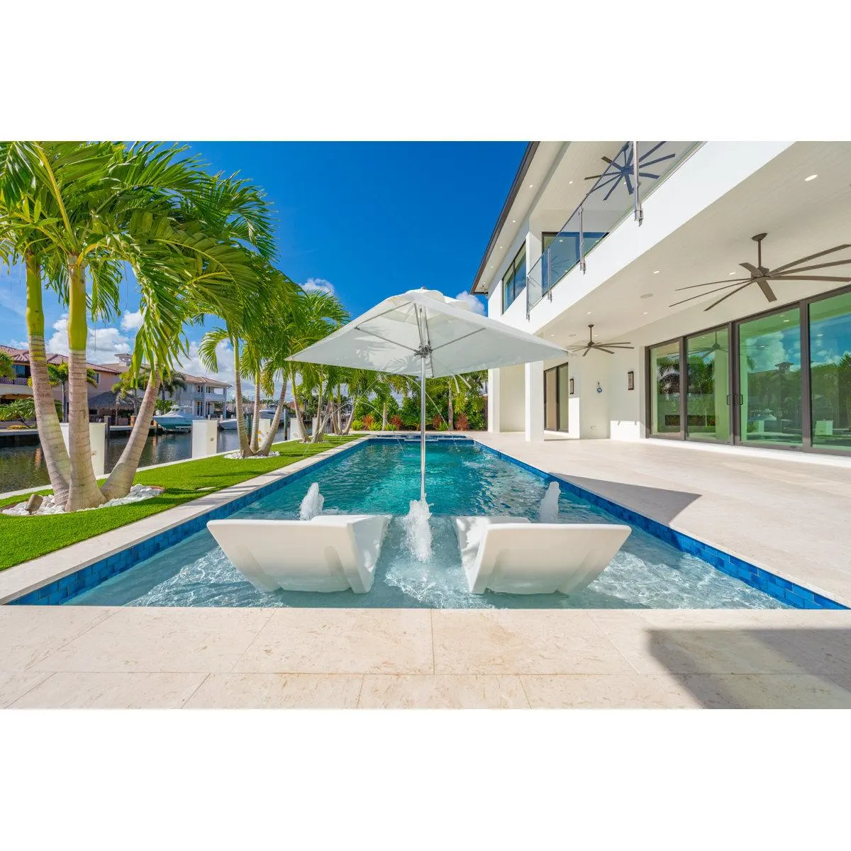 In-pool Chaise Lounger for 0-9 In. of Water (Set of 2)