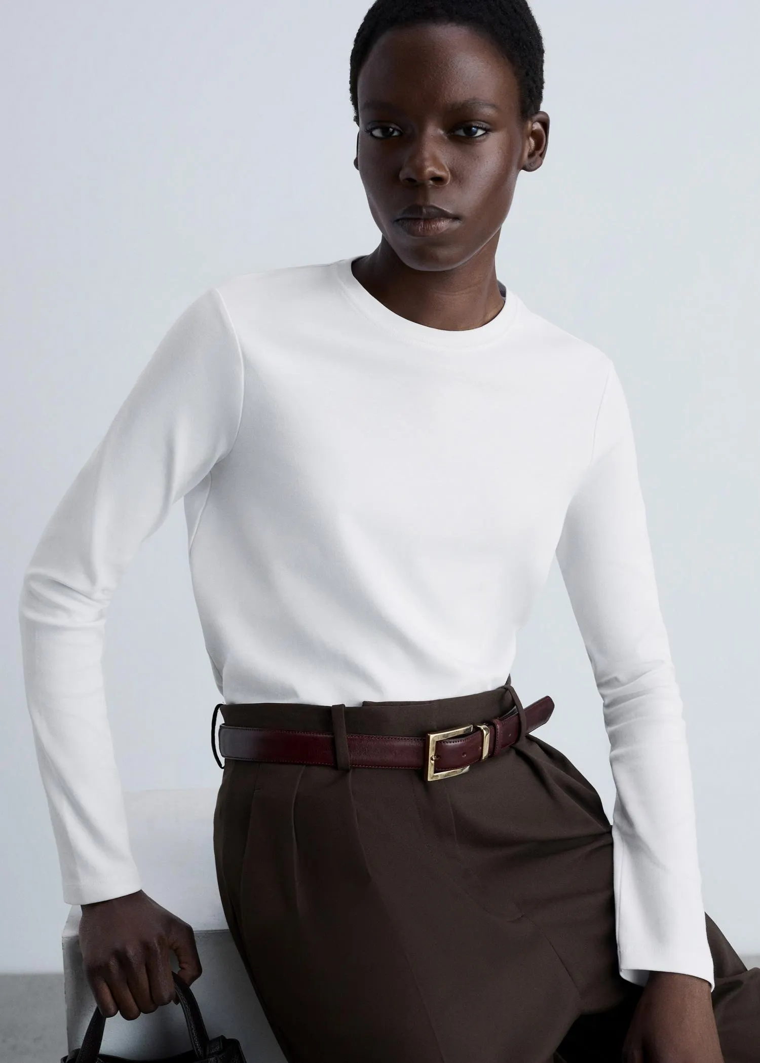 Thin round-neck t-shirt