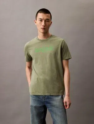 Acid Wash Graphic Crewneck T-Shirt