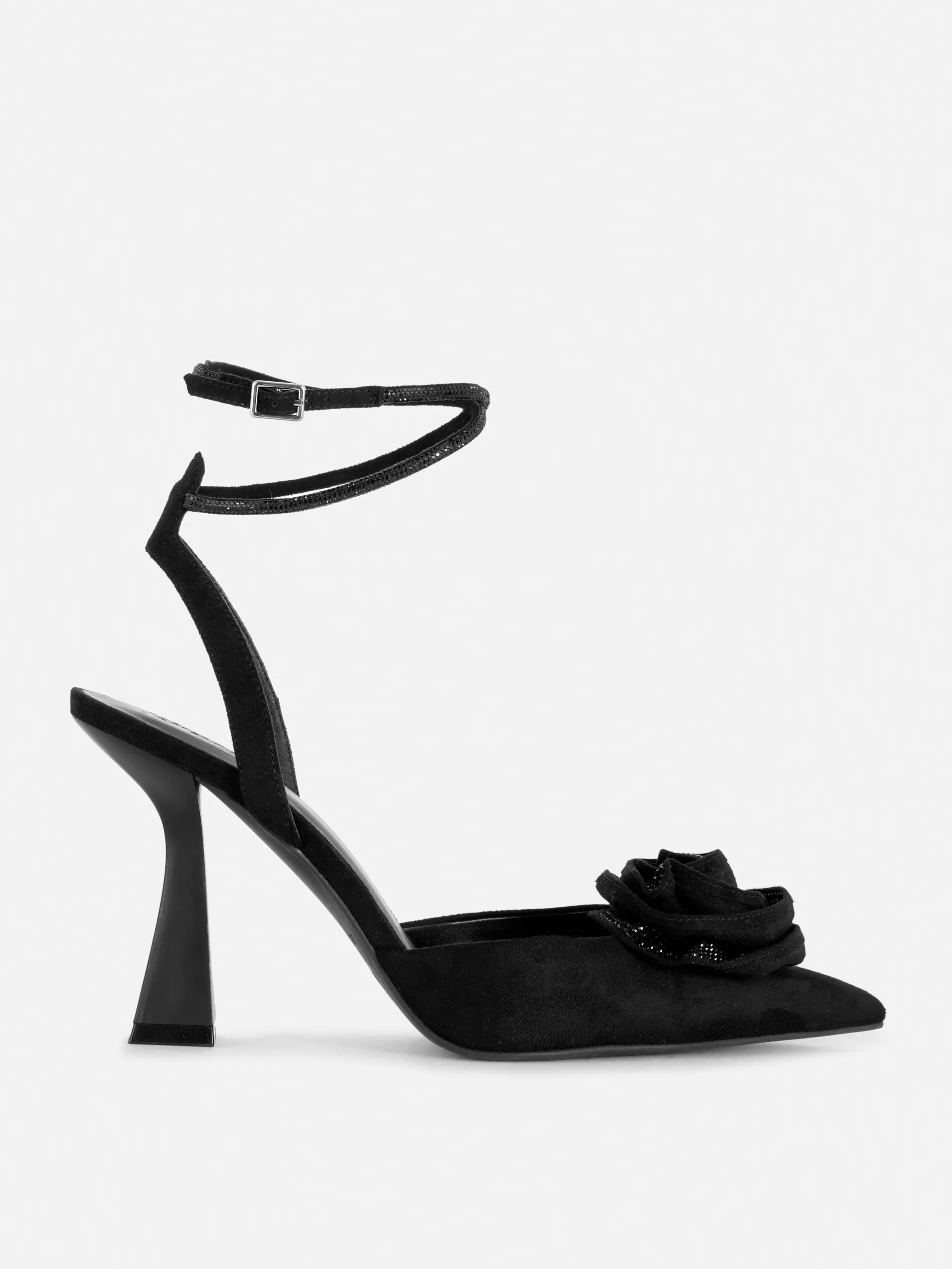 Sapatos salto alto enfeite rosas Rita Ora