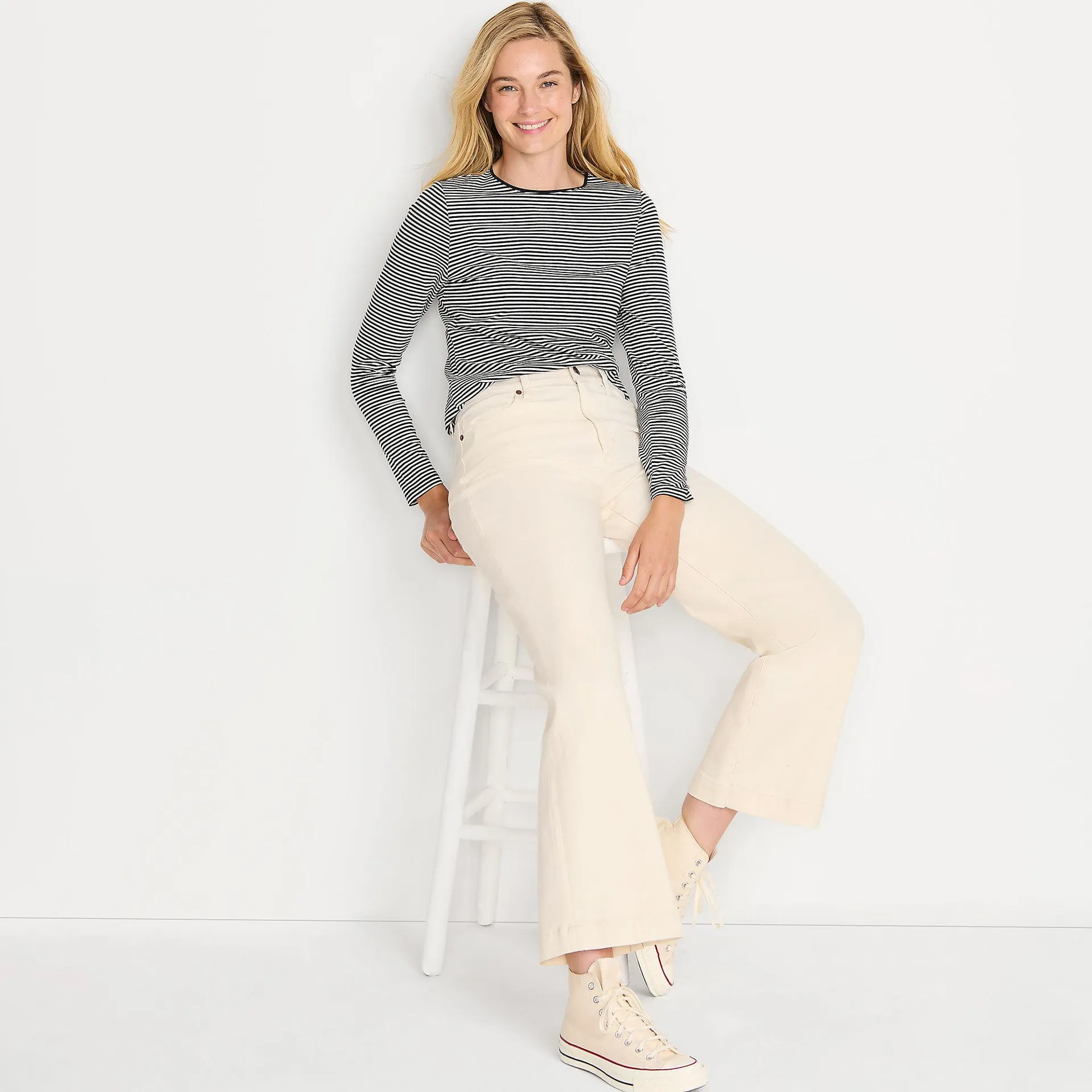 Women's Lightweight Jersey Skimming Long Sleeve Crew Neck T-shirt
