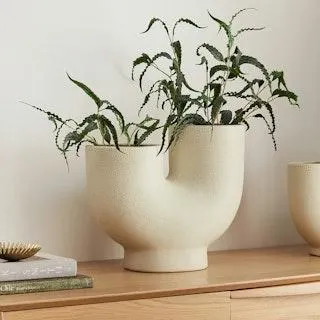 Mosra Large Planter - Clay White