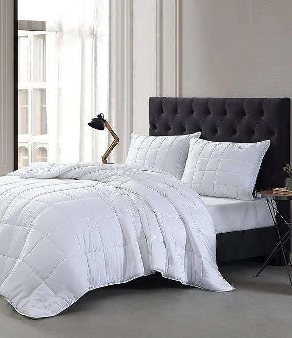 Resort Bamboo Collection by RHH Bamboo Down Alternative Sateen Comforter