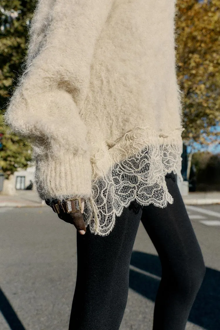 2-PACK OF SQUARE METALLIC RINGS WITH SPARKLES