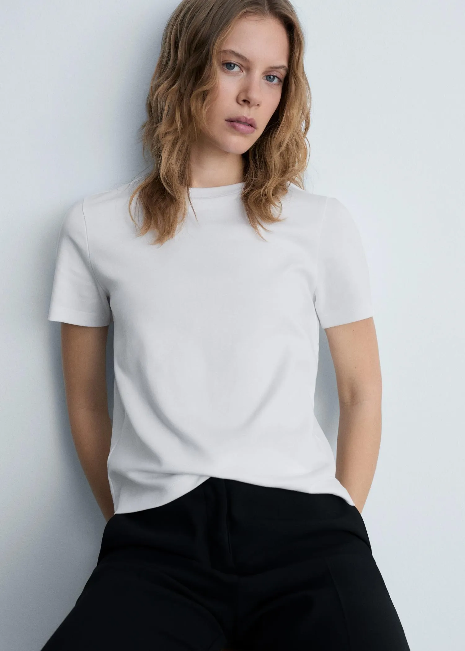 Short-sleeved cotton t-shirt