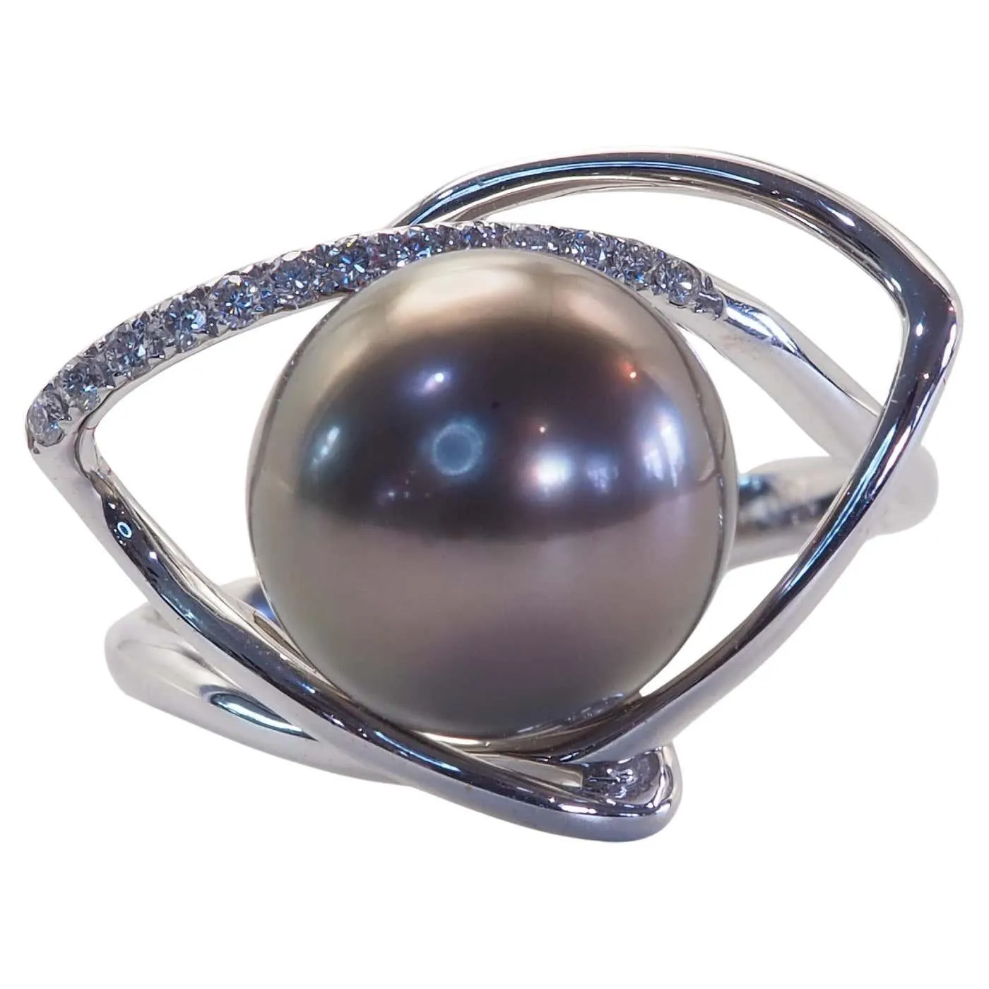 18K White Gold 10.2mm Tahiti Pearl & 0.08ct Diamonds Sculptural Ring