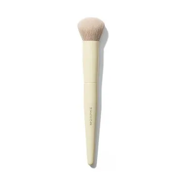 Buttery Blends M108 Slanted Foundation Brush