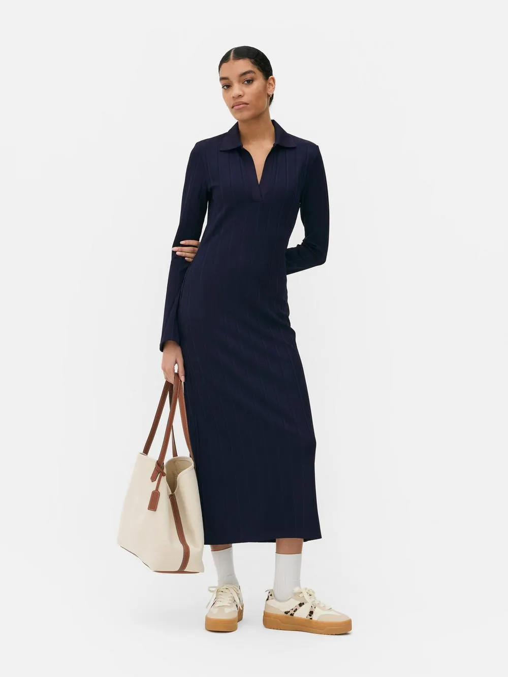 Geripptes „Paula Echevarría“ Midikleid