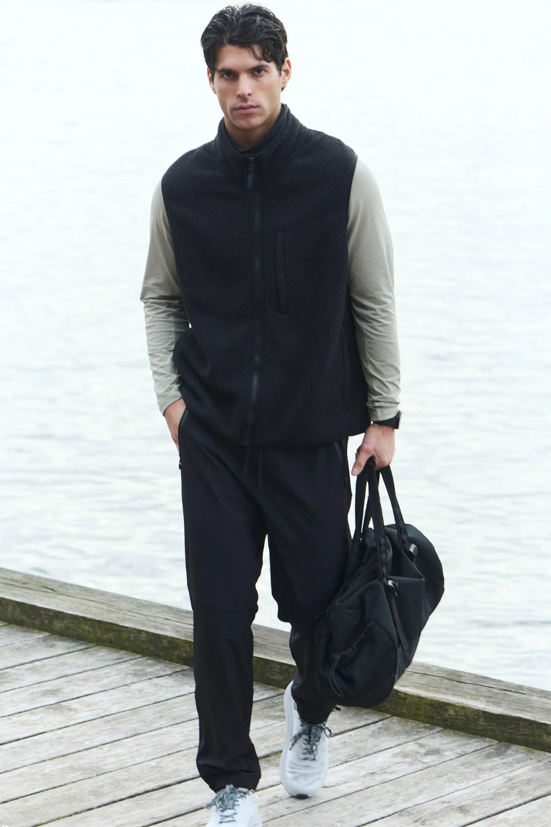 Regular-Fit Teddy Fleece Sports Vest