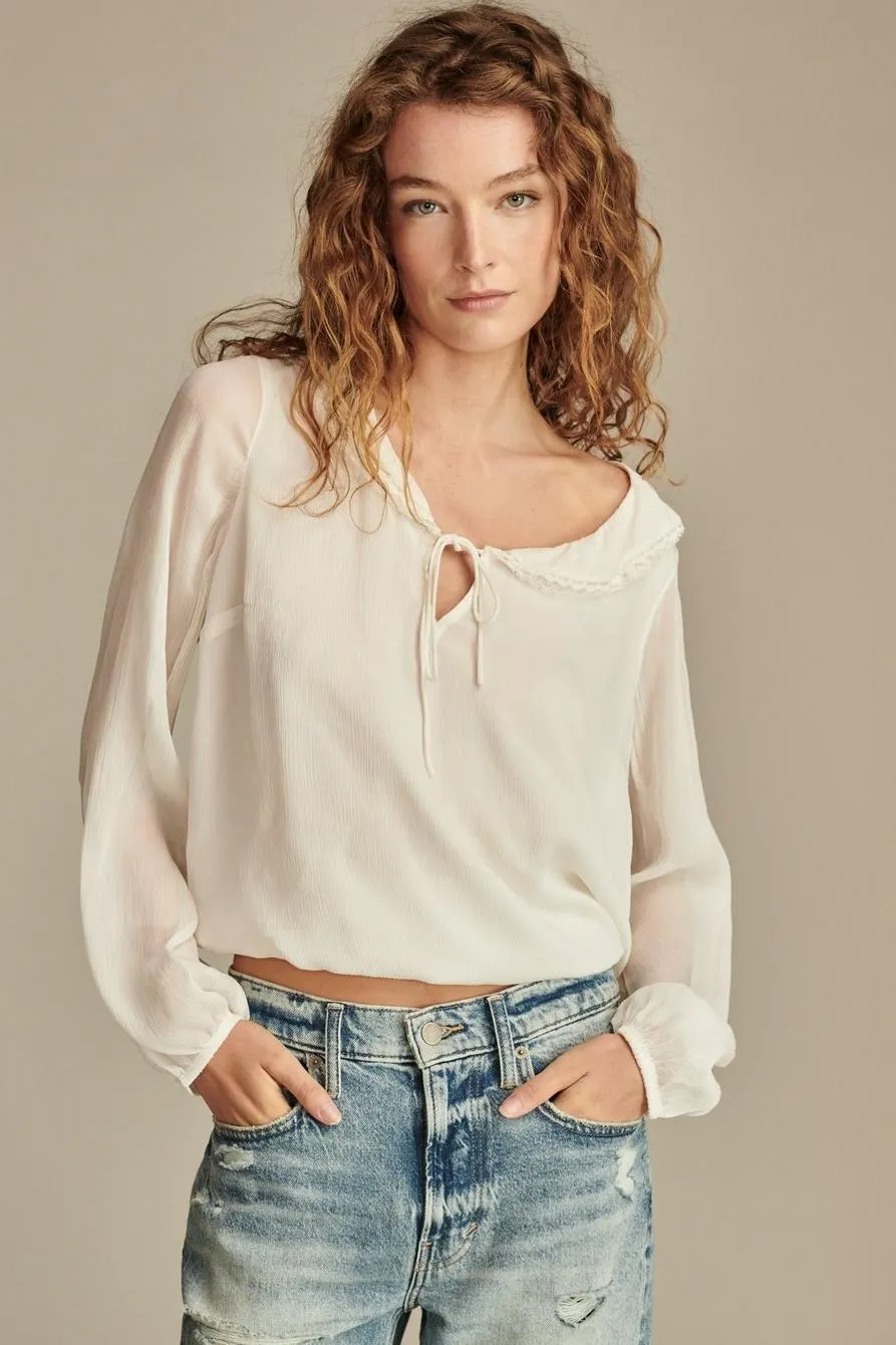 ruffle collared blouse