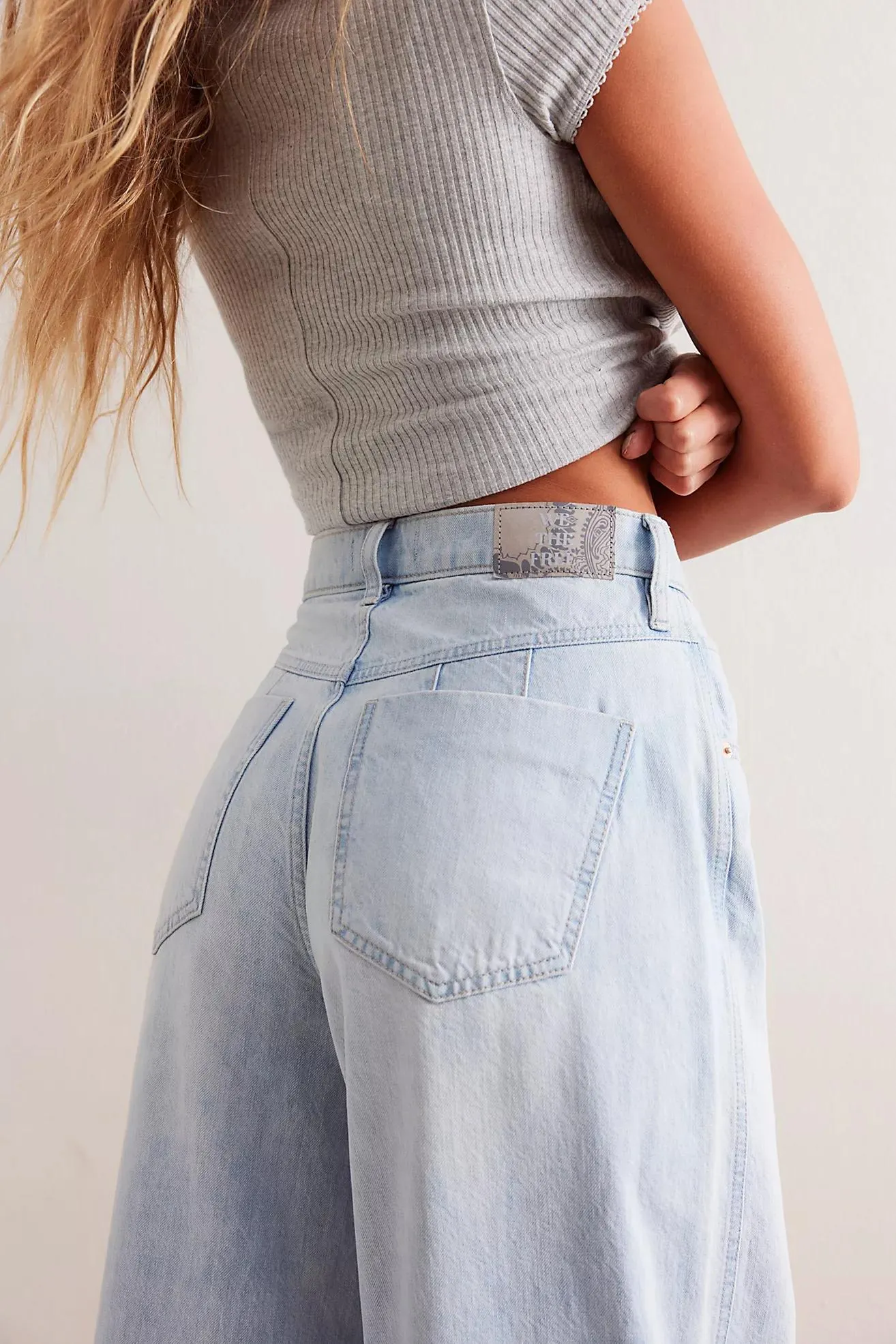 CRVY Gia Wide-Leg Jeans