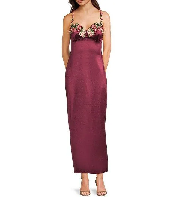 Adjustable Spaghetti Straps Sweetheart Neckline Floral Lace Dress