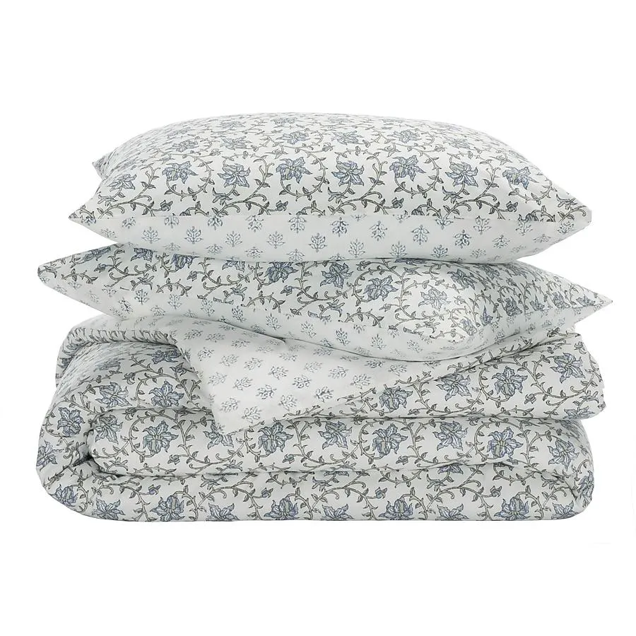 Safavieh Blue Mist/Sage Green Floral Reversible Queen Comforter Cotton with ( Cotton Fill )