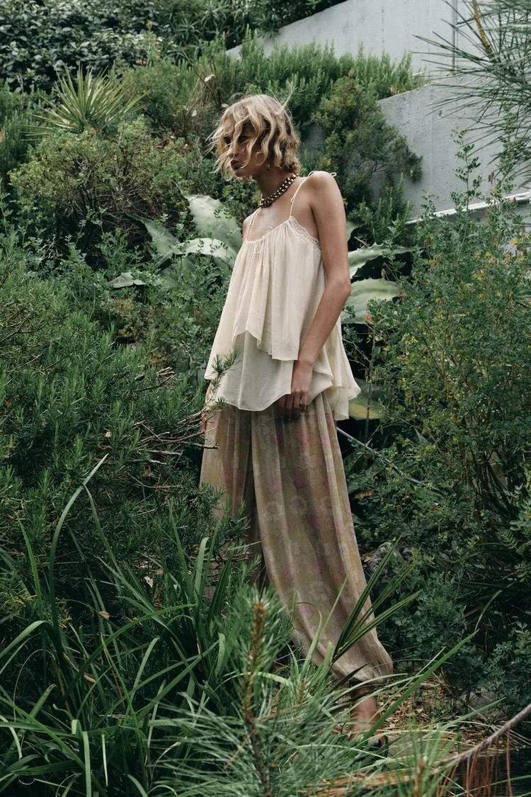 SEMI-SHEER LACE TOP ZW COLLECTION