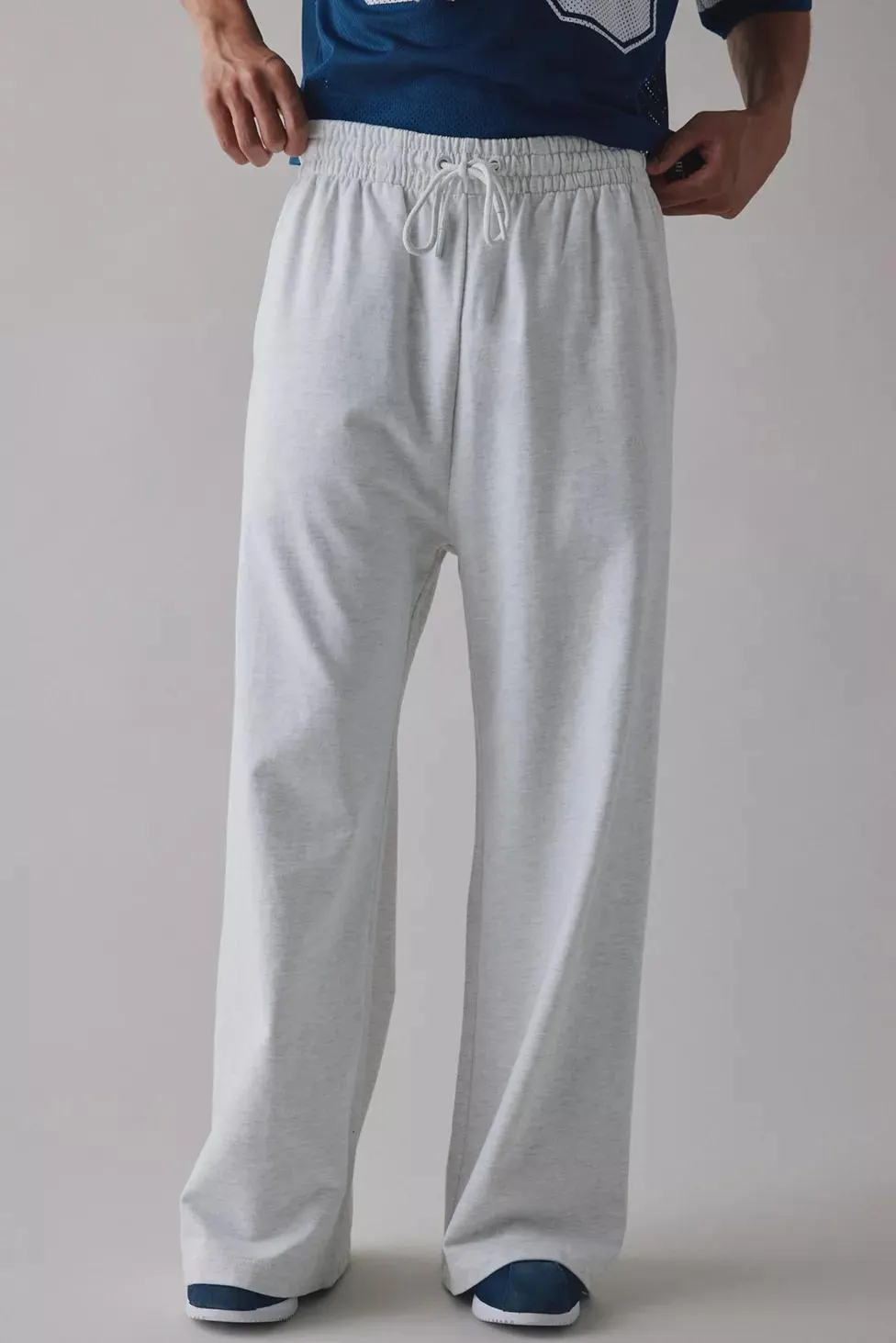 Standard Cloth Relaxed Fit Open Hem Wide Leg Sweatpant
