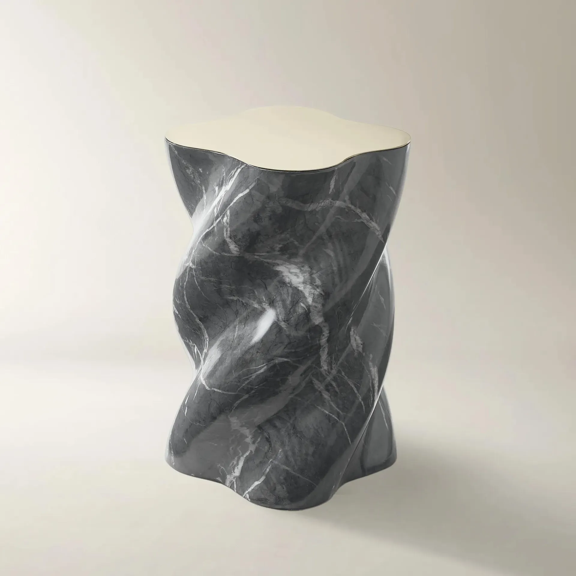 Vega Side Table (13.8") - Bvlgary Black