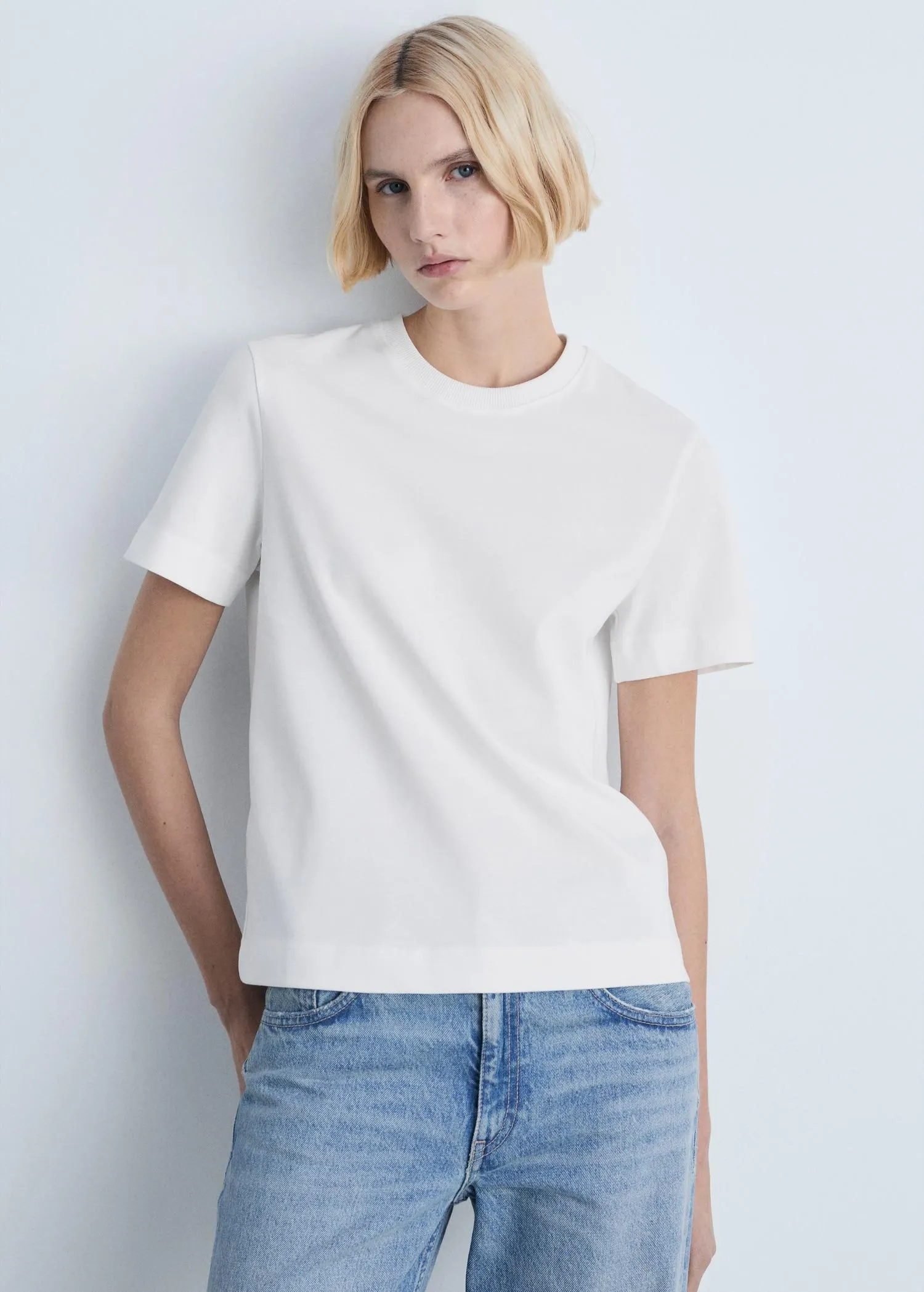 Short-sleeved cotton t-shirt