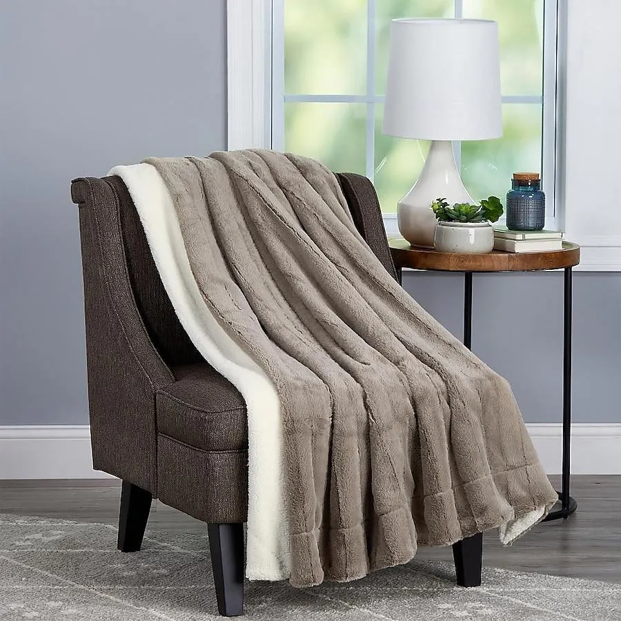 Hastings Home Blankets Coffee 60-in x 70-in Polyester Throw
