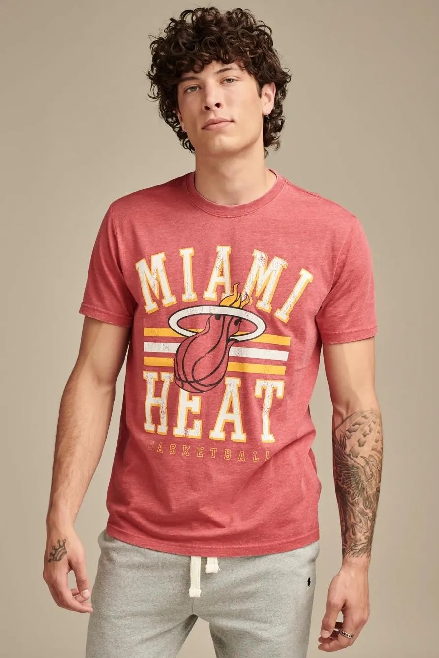 heat graphic tee