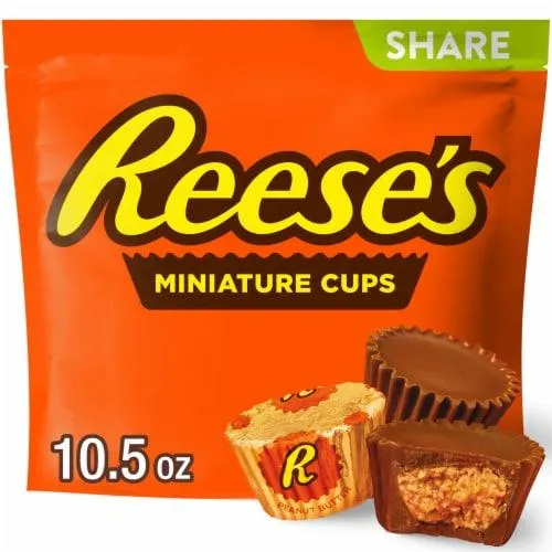 REESE'S Miniatures Milk Chocolate Peanut Butter Cups Candy Share Pack