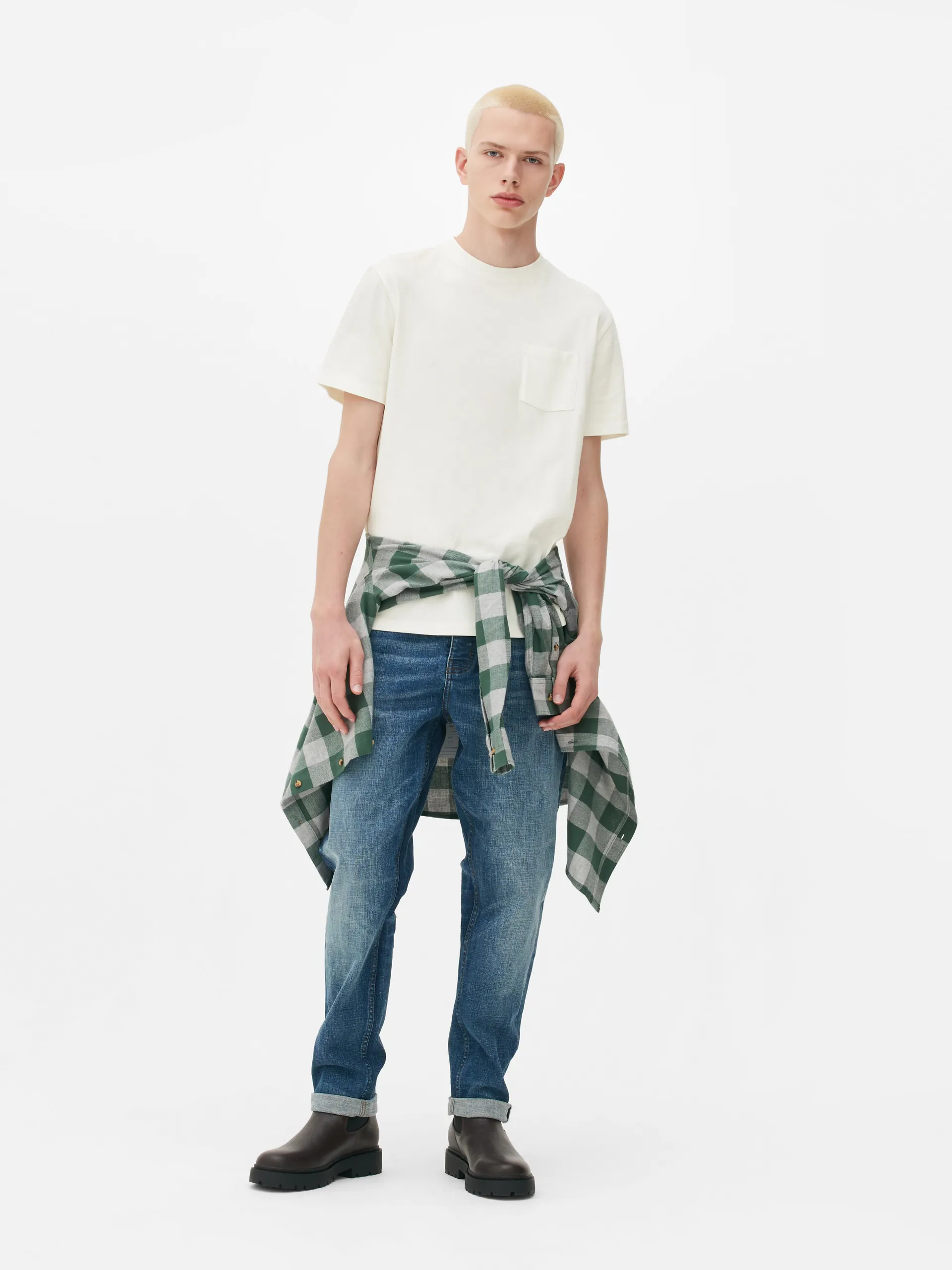 T-shirt met borstzakje The Stronghold