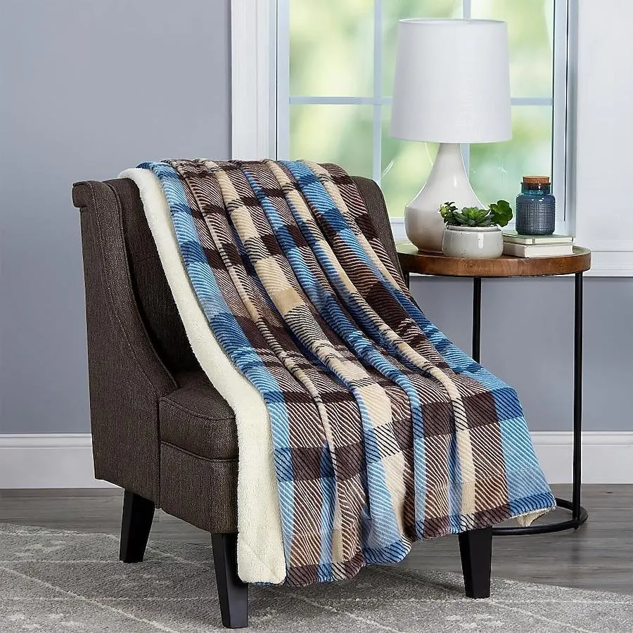 Hastings Home Blankets Horizon 60-in x 70-in Polyester Throw