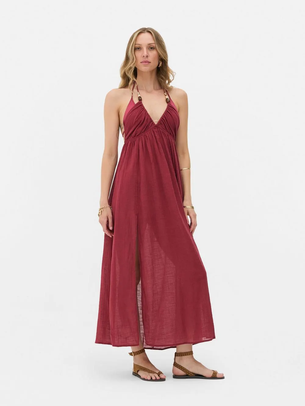 Vestido midi con cuentas de Rita Ora