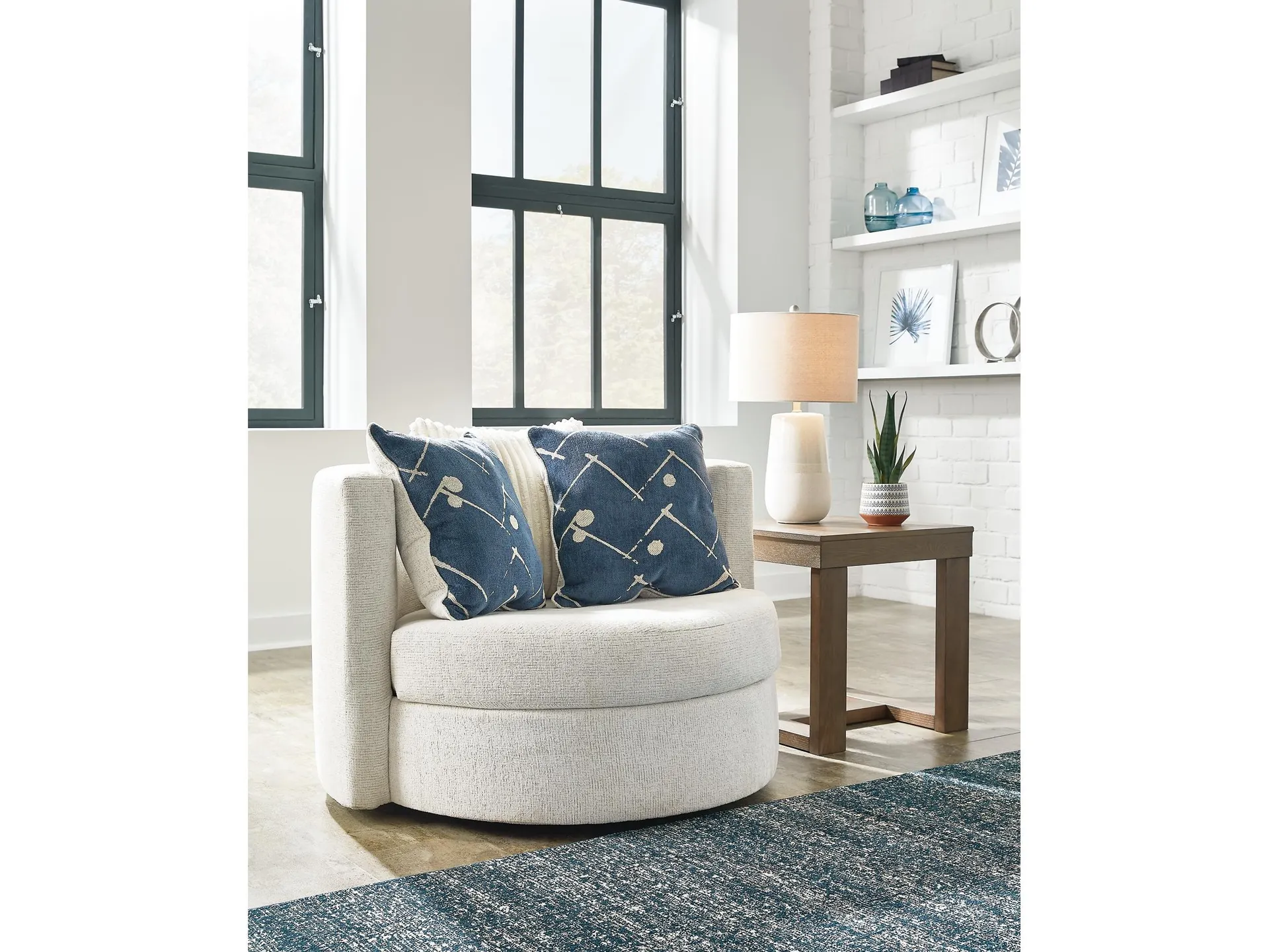 Padova Swivel Accent Chair