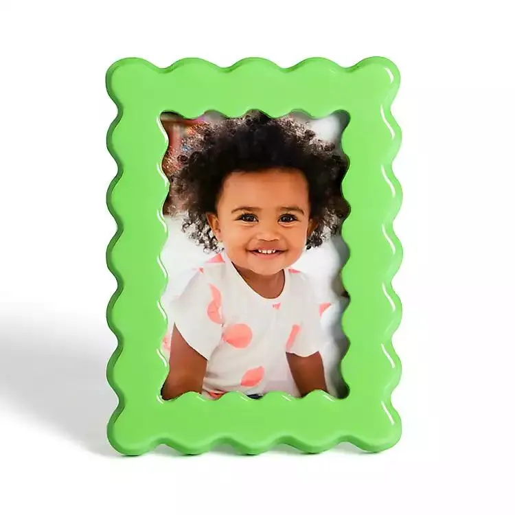 Green Wavy Layer Picture Frame, 4x6