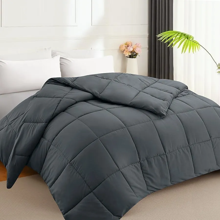 VOUA 165gsm All-season Dark Gray Solid Reversible Queen Comforter Microfiber with ( Down Alternative Fill )
