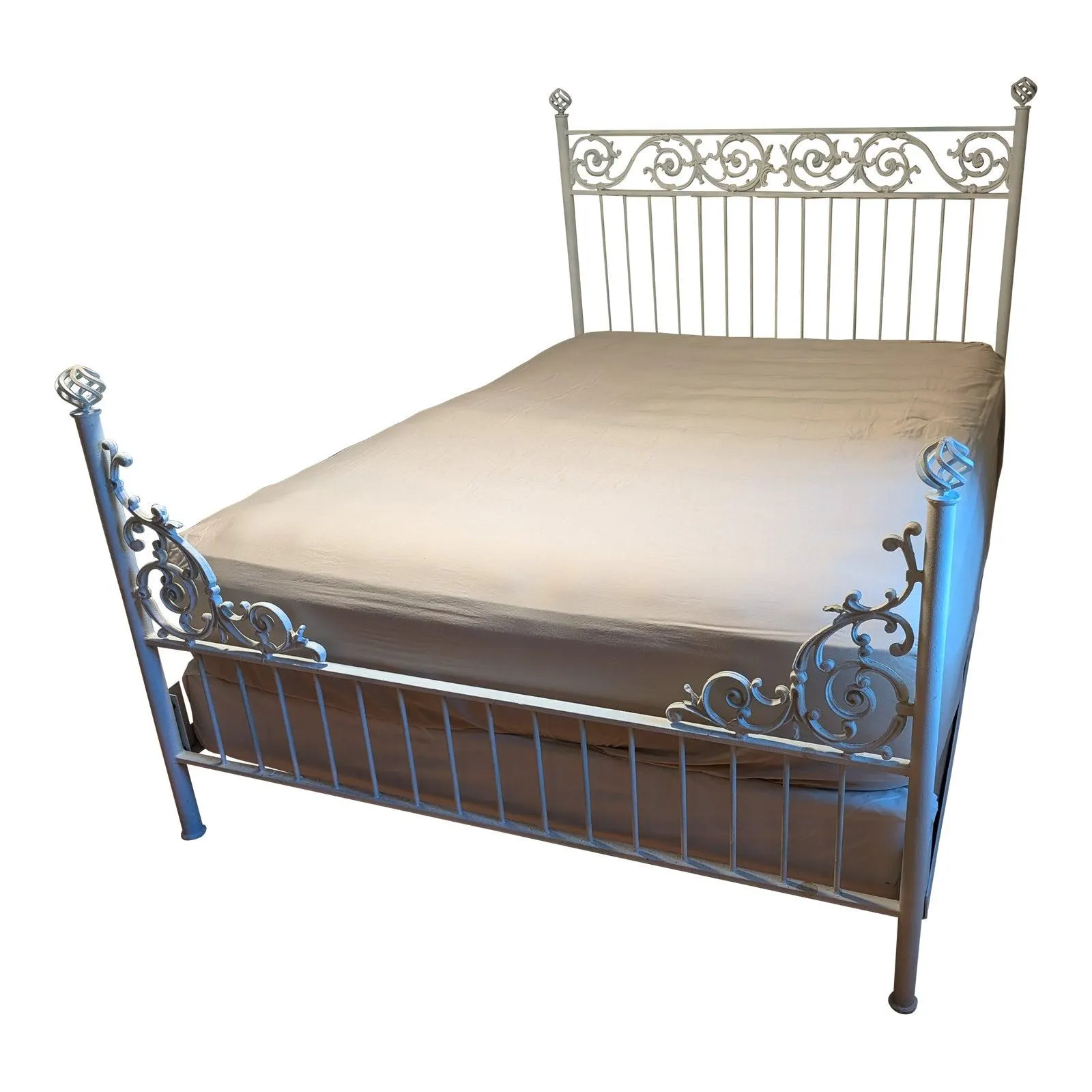 Cast Iron Queen Bedframe