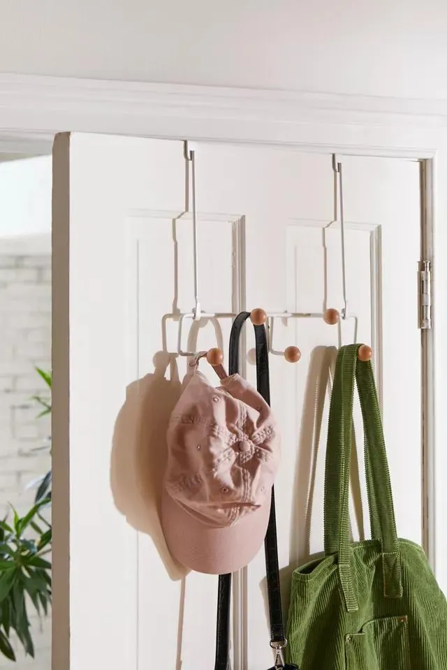 Estique Over-The-Door Hook