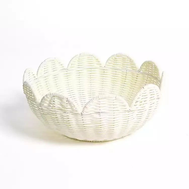 White Woven Scalloped Fruit Basket