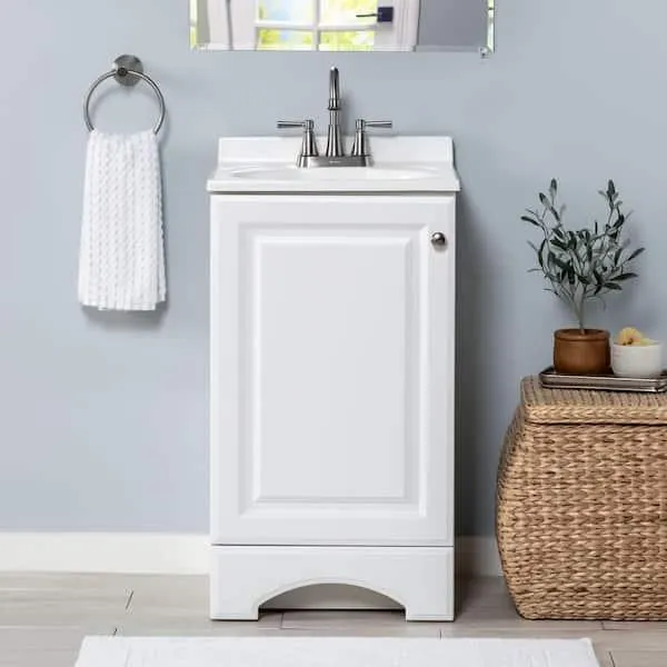 19 in. Single Sink White Bath Vanity with White Cultured Marble Top (Assembled)
