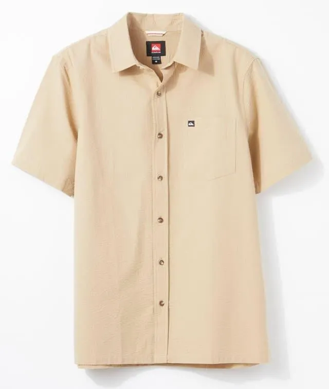 Quiksilver Mens Gunther Seersucker Short Sleeve Button Down