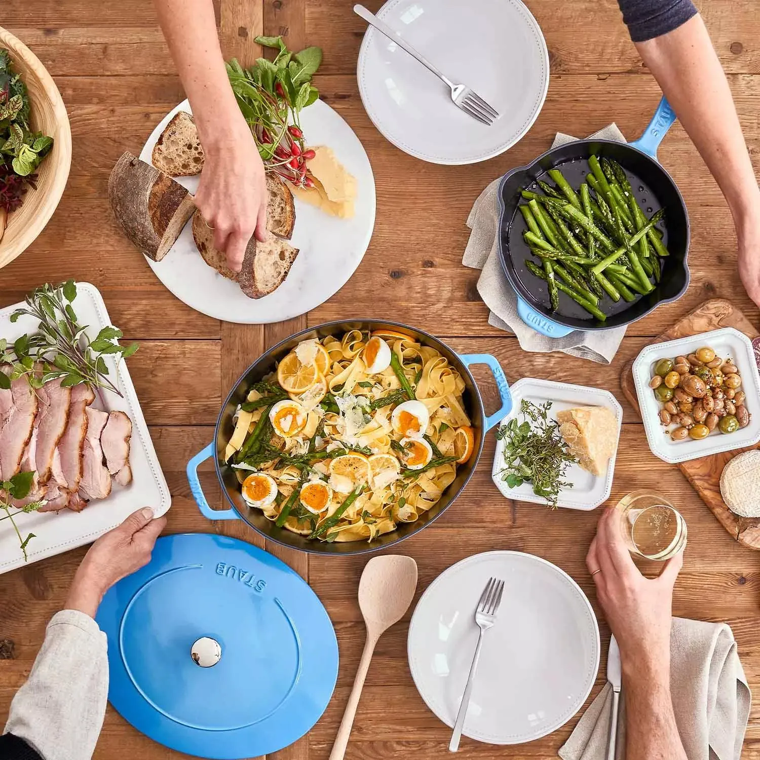 Staub Cast Iron Wide Oval Dutch Oven, 6.25 Qt.