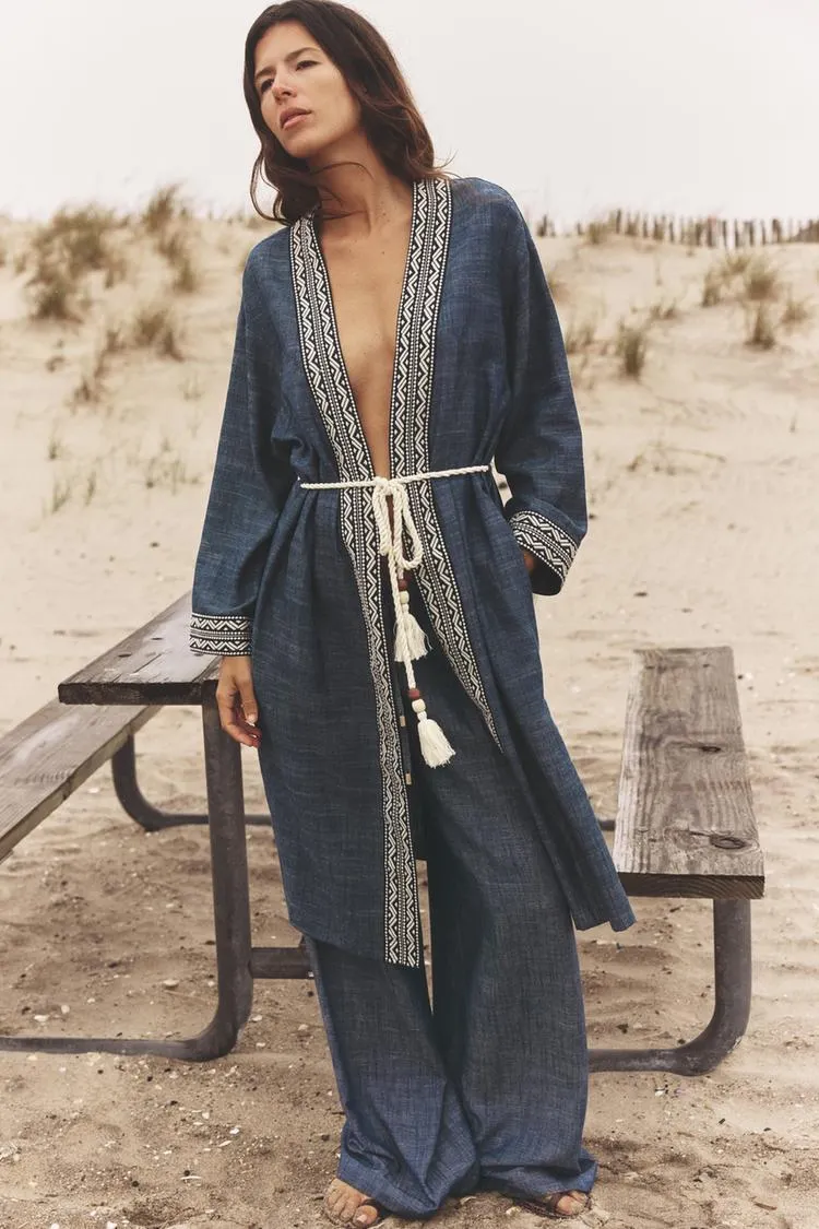 EMBROIDERED BELTED KIMONO